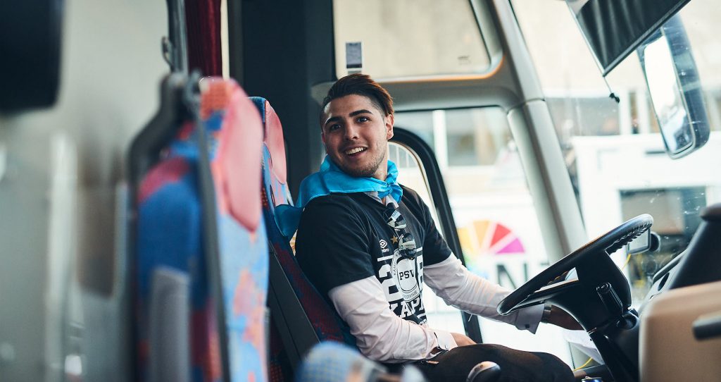 Maxi Romero on a bus during PSV Eindhoven title celebrations